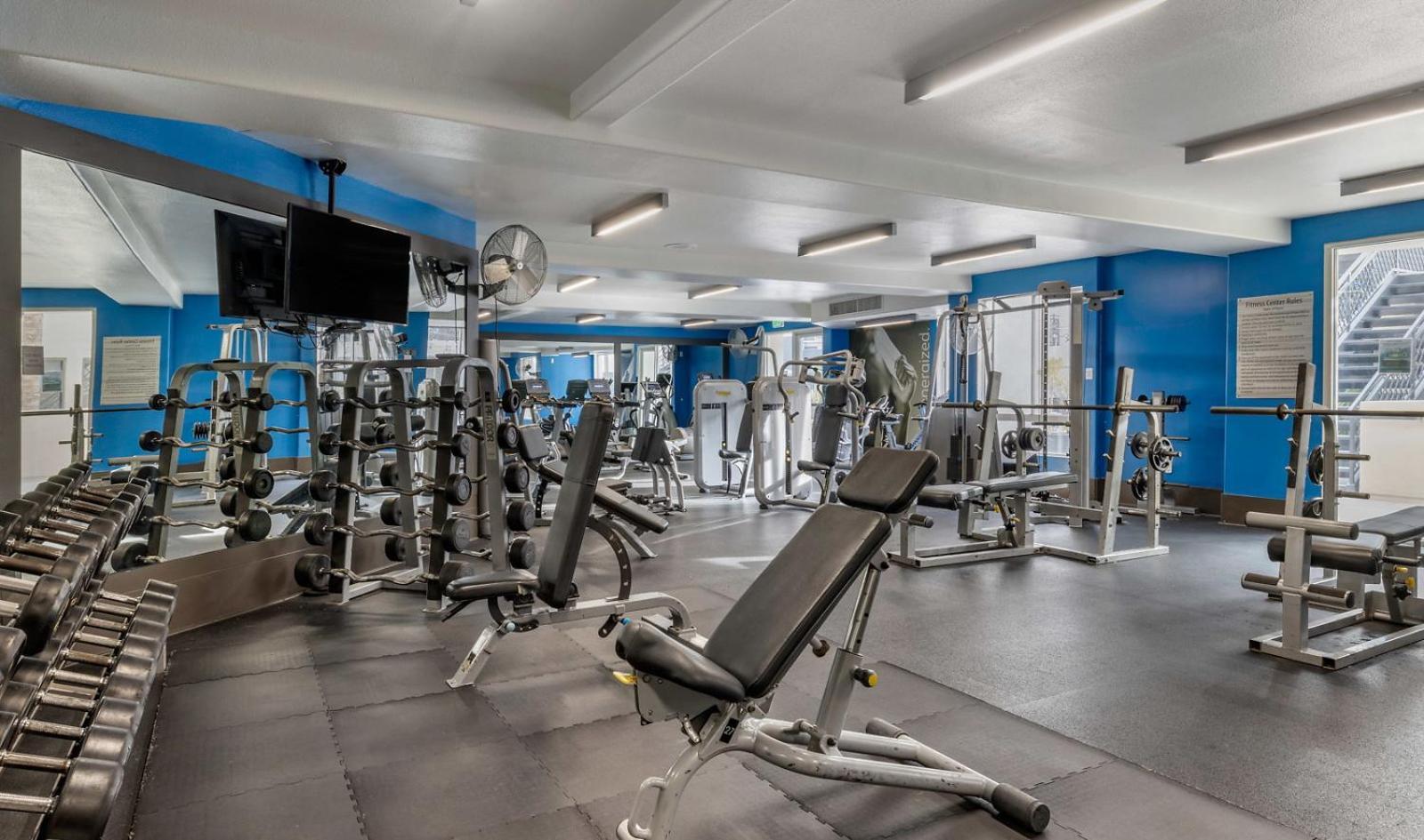 Spacious 3-bedroom 3bth In Marina Del Rey! Pool, Hot Tub, Free Parking * Los Angeles